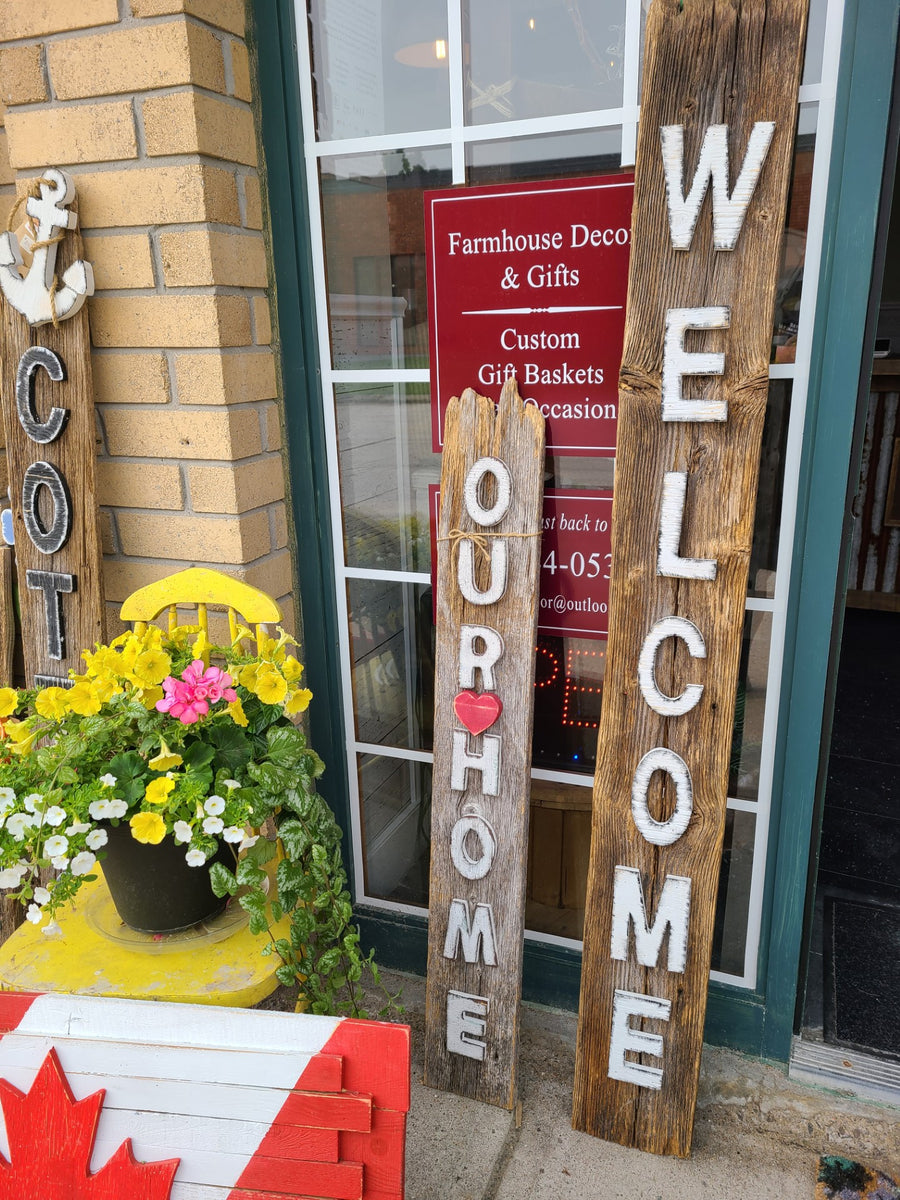 Signs, Signs, Everywhere are Signs – Vintage Rustic Decor