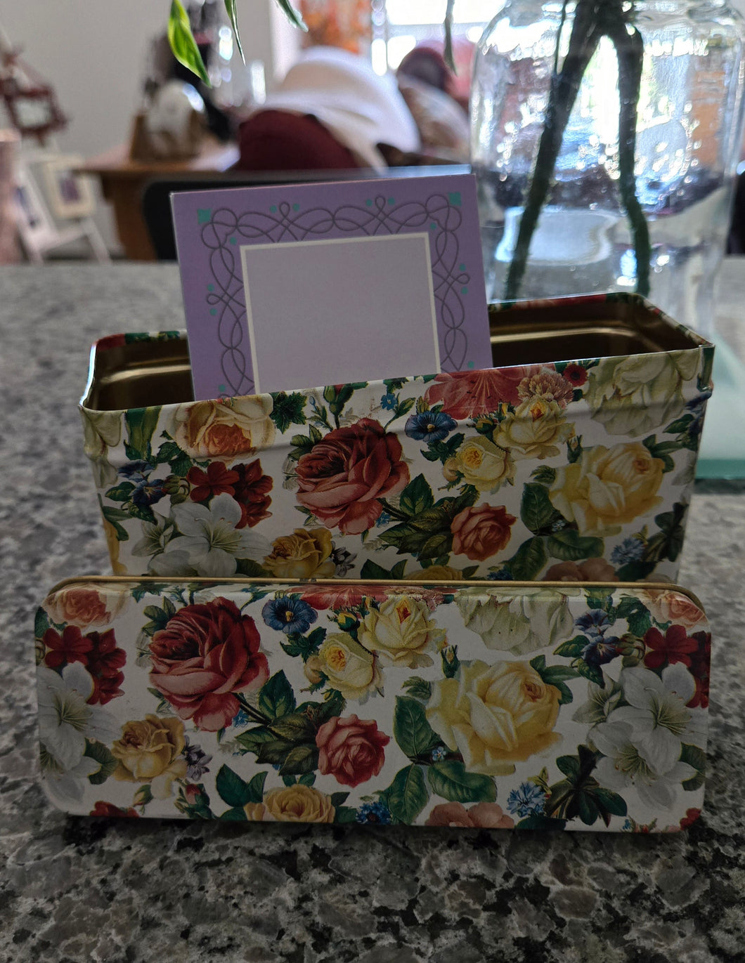 Floral Tin with Note Paper