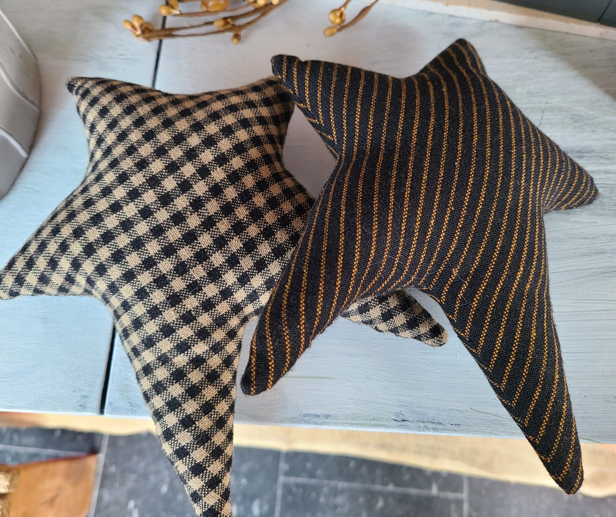 Primitive Fabric Stars – Vintage Rustic Decor